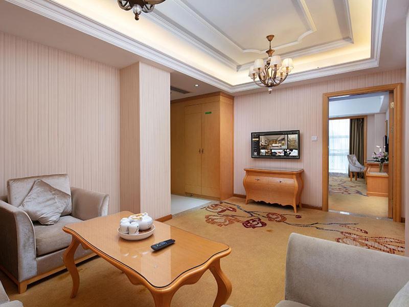 Vienna International Hotel Jiujiang Shili Street Extérieur photo